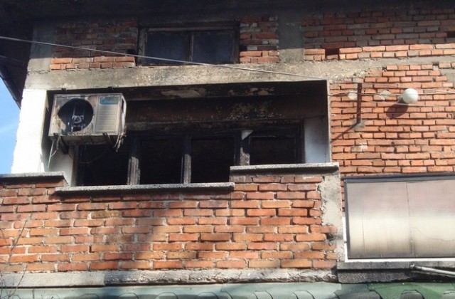 Възрастна жена почина при пожар в дома й