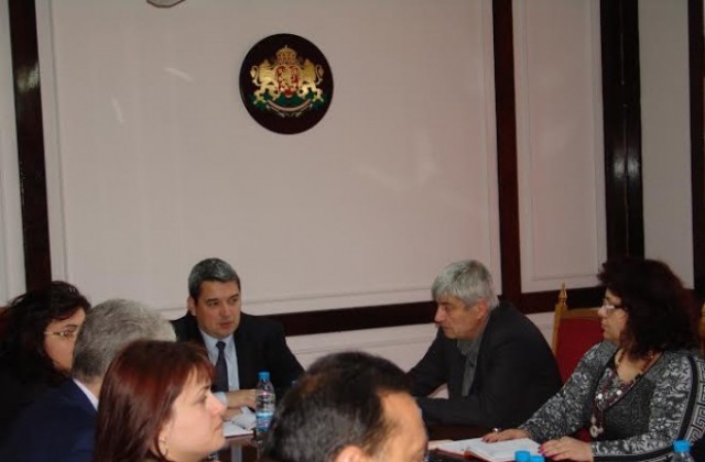 Областният управител проведе работна среща с кметове от Община Г. Оряховица