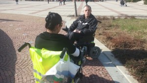 Хората в инвалидни колички търсят подкрепа