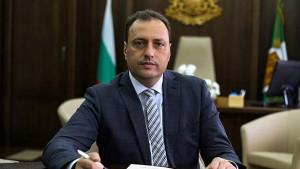 Обсъждат проекти за рехабилитация на пътища в Югозапада