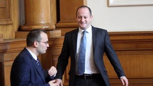 Реформаторите разкриха възнагражденията на Иван Искров през 2014а