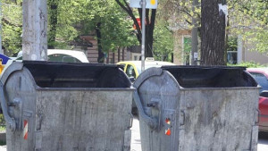 Товарен автомобил отнесе врата за 7 200 лева