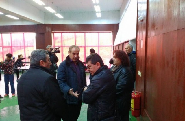 Кметът на Кюстендил: Започна цялостно обновление на стадион Осогово