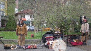 Забраниха оркестри и групови изяви на улични музиканти по Главната