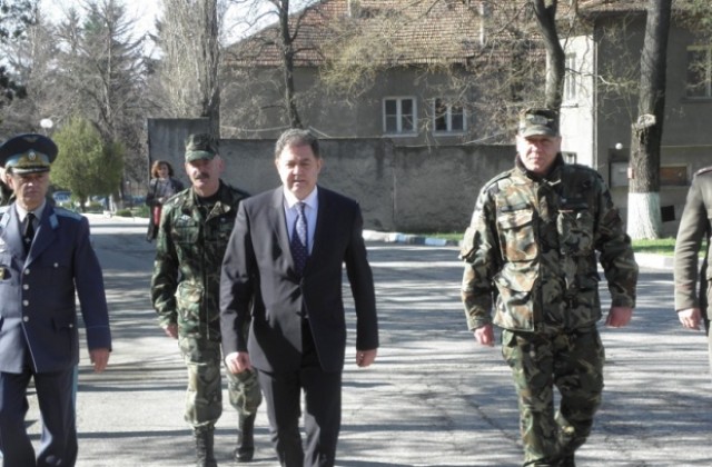 Министър Ненчев изрази готовност за охраната на границата