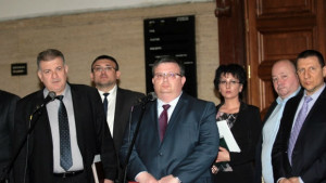 Варна с наймного договори между физически лица и охранителни фирми