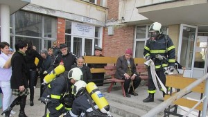 Проиграха пожар в Старческия дом огнеборците дойдоха за 2 минути