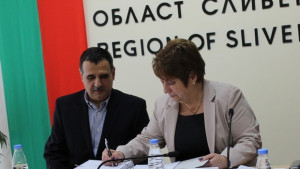 Подписан е договорът за управление и стопанисване на ВиК мрежите