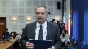 Лекари Пръстовият отпечатък като вход за болниците пореден абсурд