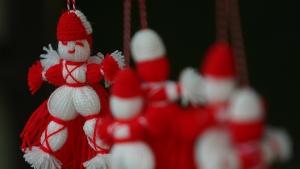 Започна базар на мартенички с мисия