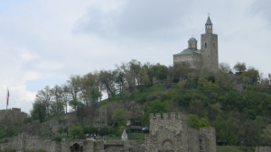 Крепостта Царевец с озвучителна информационна система