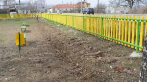 Откраднаха 120 декоративни храсти от детска площадка в с Пиперков