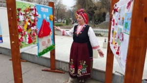 Пъстра мартенска градина