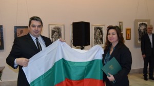 Националното знаме получиха всички читалища от Община Г Оряховица