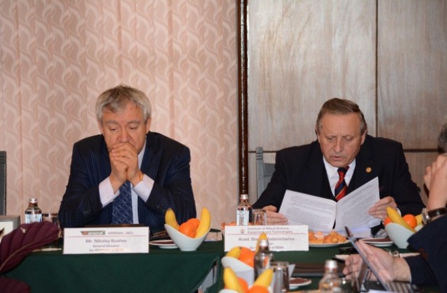 Сдружението „Българска отбранителна индустрия на среща в Казанлък