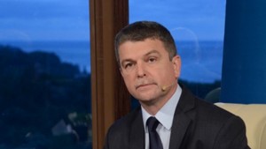 Проф Христо Бозов Кирил Йорданов трябваше да се оттегли още