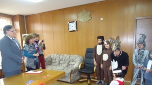 Деца от Дом Калинка поздравиха Любомир Христов за 1 март