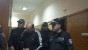 Убиецът от пешеходната пътека остава в ареста опитал да прикрие