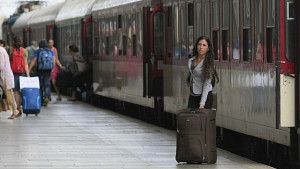 Отпадат десетки връзки между влаковете по направлението СофияВарна