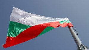 В навечерието на 3 март националният флаг се вее на