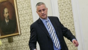 Работниците във ВМЗСопот ще получат великденски премии