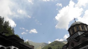 Рилският манастир спешно търси лекар вече имало смъртни случаи