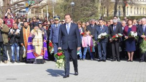 Великотърновци и кметът Даниел Панов се поклониха пред героите на