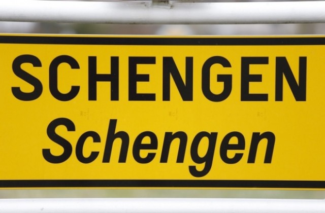 Затваряне на границите в Шенгенската зона ще струва 18 млрд. евро годишно