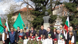 Карлово чества Националния празник