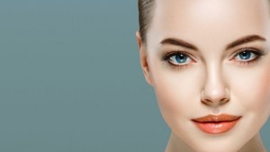 Кои храни съсипват кожата и кои я правят сияйна