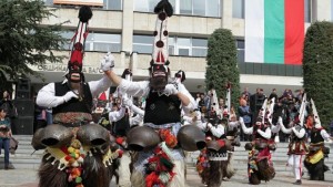 Черешово топче даде старт на тазгодишните маскарадни игри в Стара