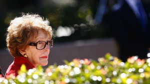 Светът почете една изключителна жена изискана първа дама и горда