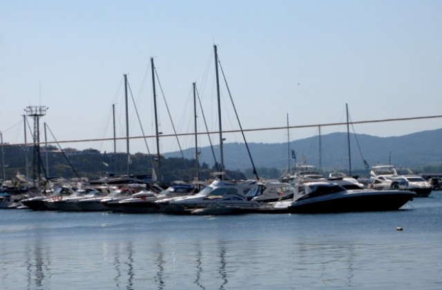 Повече туристи, но по-малко приходи през декември