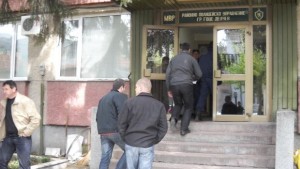Разследват катастрофа с граничен полицай