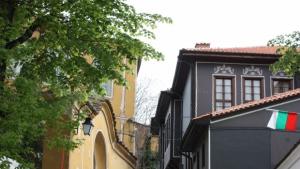 Ремонтират комплекс Старите занаяти