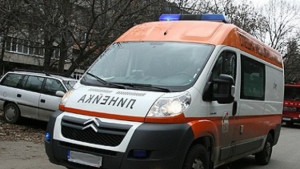 Пешеходец в тежко състояние след удар от кола в Кючука