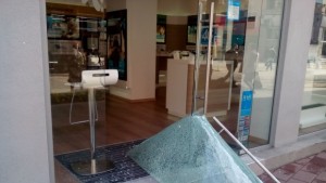 Разбиха офис на мобилен оператор в центъра на Пловдив
