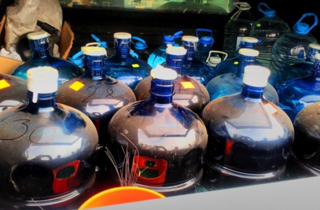 1 тон нелегален алкохол задържаха пловдивски митничари