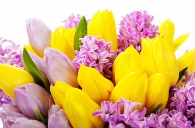 Отново некоректни търговци на цветя на 8 март
