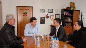 Вигенин в Петрич Рисковете от пренасочване на бежанския поток през