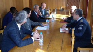 Американски правозащитник посети търновската полиция