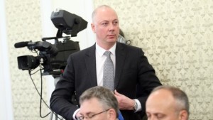 Росен Желязков се отказа от поста шеф на КЗК