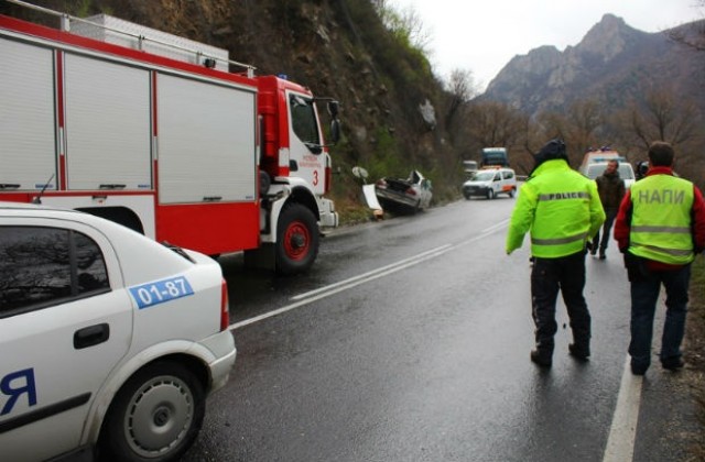 Млад мъж загина в катастрофа в Кресненското дефиле