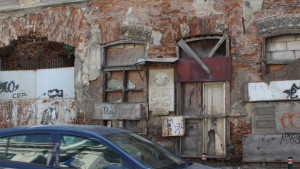 Ханът приютявал Левски и Ботев се превърна в руина