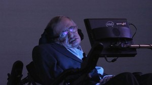 Стивън Хокинг и още над 150 учени призовава Великобритания да