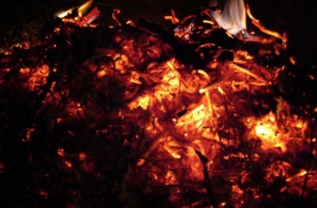 500 лв. глоба за запалени гуми и отпадъци в Кюстендил