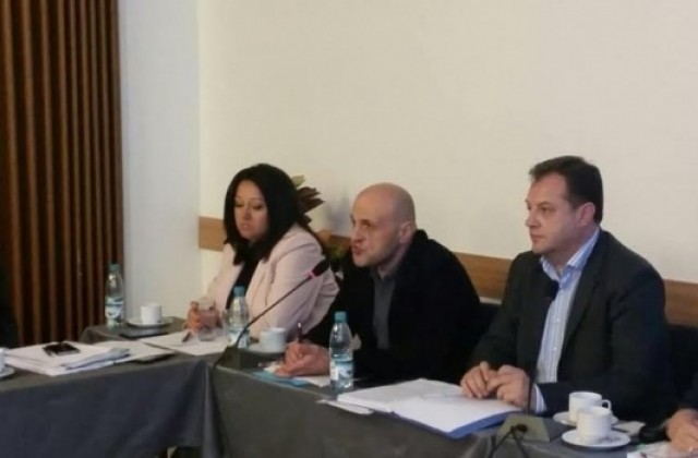 Даниел Панов и УС на НСОРБ обсъдиха финансовите корекции на общините с Томислав Дончев и Лиляна Павлова