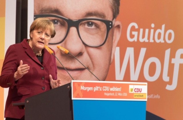 Партията на Меркел губи в две германски провинции на местните избори