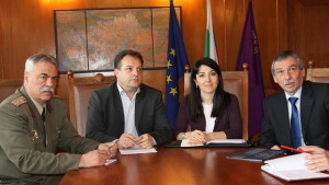 Кметът Даниел Панов се срещна с посланика на Азербайджан Наргиз