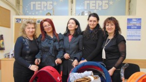 Организацията на Жени ГЕРБ Дупница помага на приемни семейства